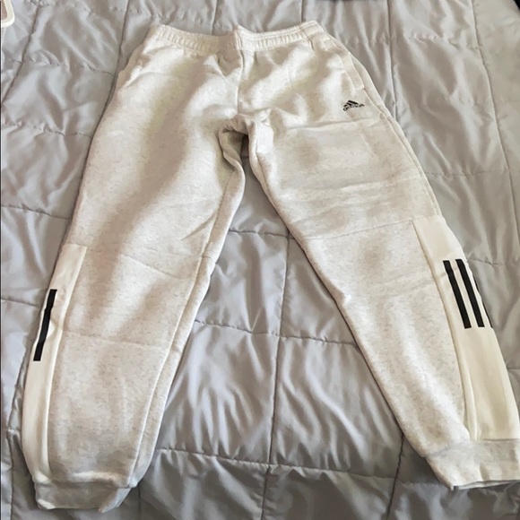 Adidas pants - Picture 2 of 4